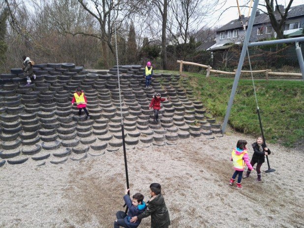 Mei-Verkehrspuppenbuehne